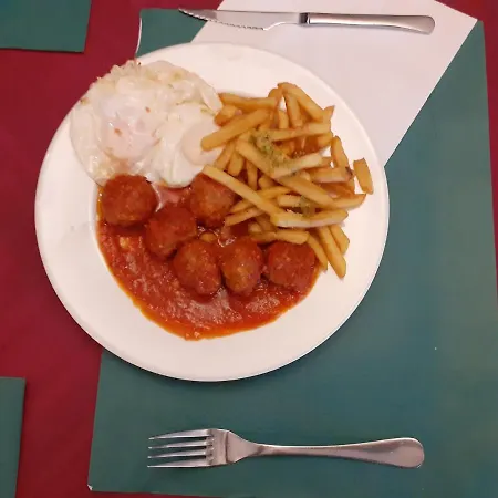 招待所 Jaime I 韦斯卡